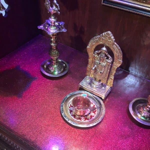 about3-1-600x600 about3-1-600x600